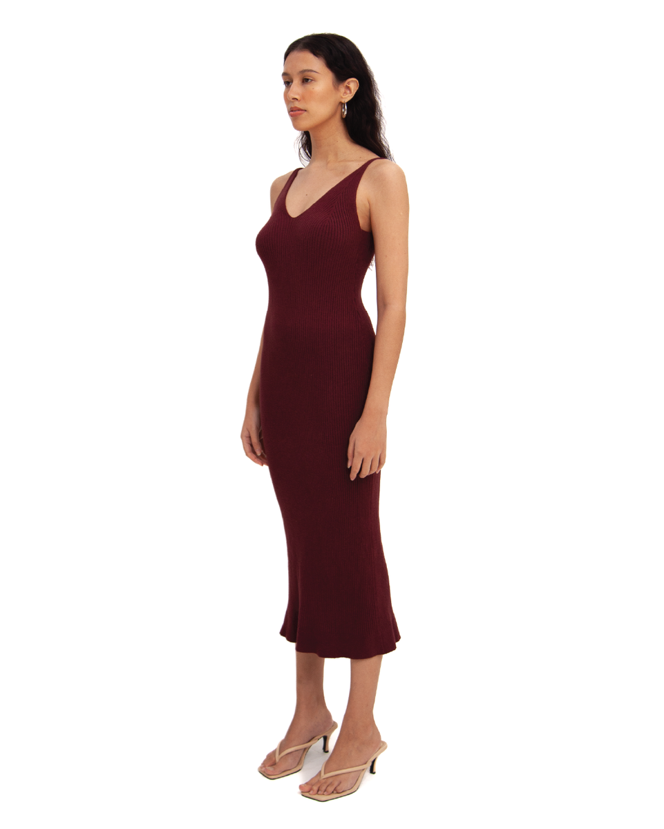 ワンピース RED CARPET DRESS KNITTED Elaina Red Asymmetric Knot Maxi Dress With Sash – Club L